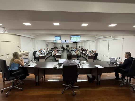 Fonte/fotos: Setor de Comunica��o/C�mara Municipal de Chapec�